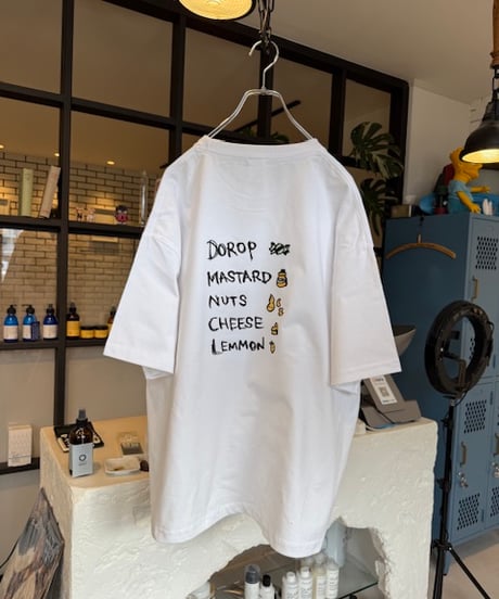 【しゅー撮影時着用のため特別価格】新品の t-shirts『HONEY🍯』Lサイズ
