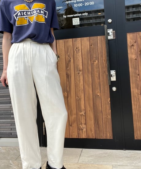 white pants
