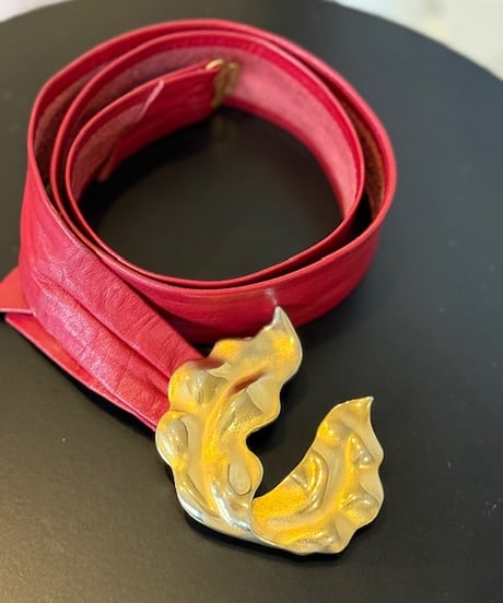 vintage rétro gold buckle ＆red belt