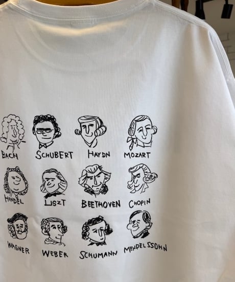 【しゅー撮影時着用のため特別価格】新品の t-shirts『Music🎶』