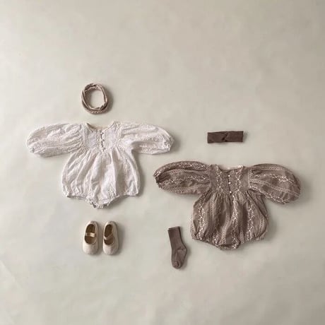 【size66-90】ベビー 刺繍 長袖 ロンパース