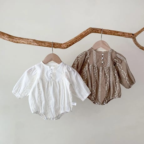 【size66-90】ベビー 刺繍 長袖 ロンパース