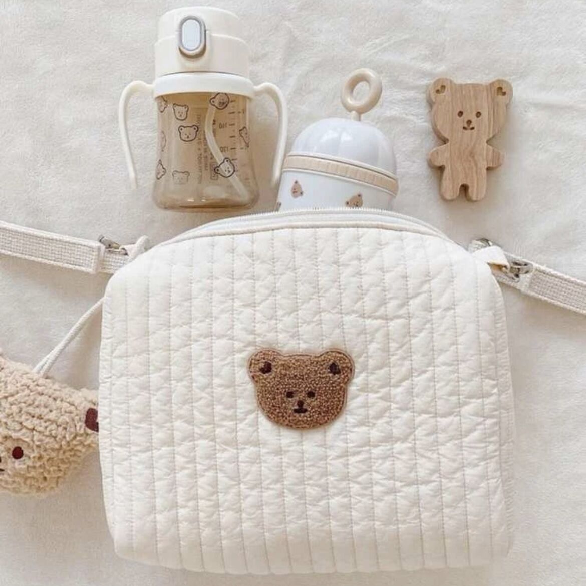 familiar クマ型ポーチ ストラップ付き familiar クマ型ポーチ