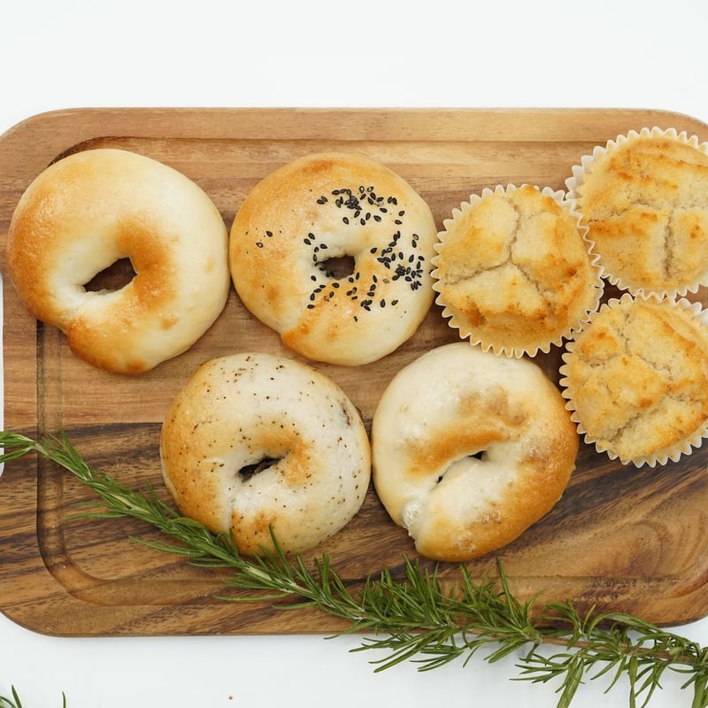 米粉ベーグル 4種類 with 米粉マフィン 22点セット 冷凍宅配便 | MUSUBUPAN