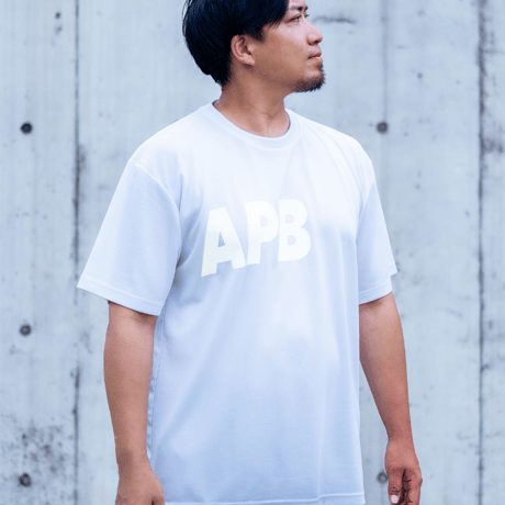【予約販売】APB ビッグロゴTシャツ　ホワイト×ホワイト