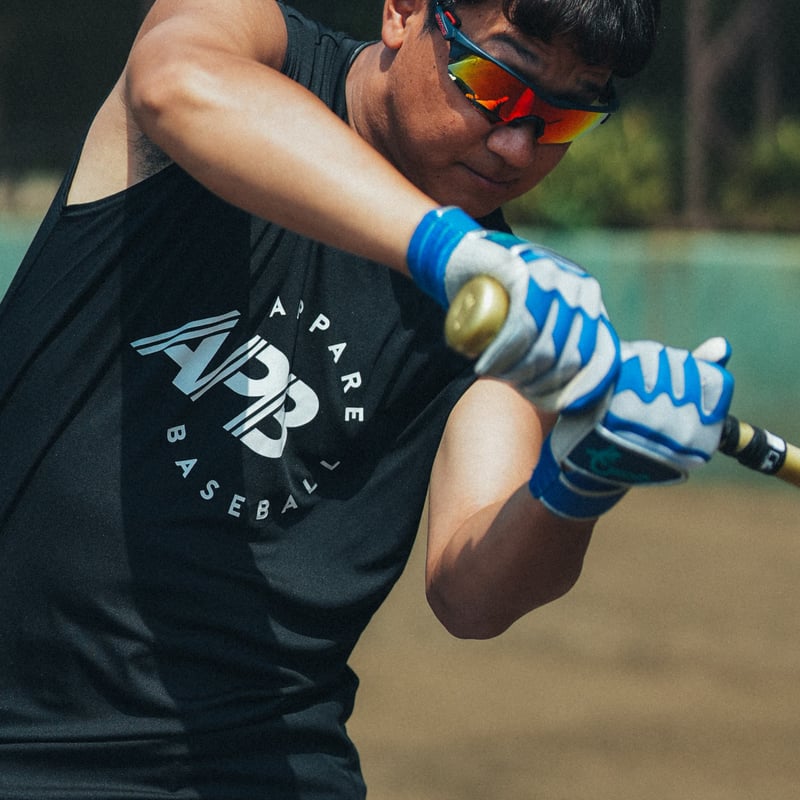 予約販売】APB ノースリーブシャツ ブラック ”準備はできた…さあかかっ