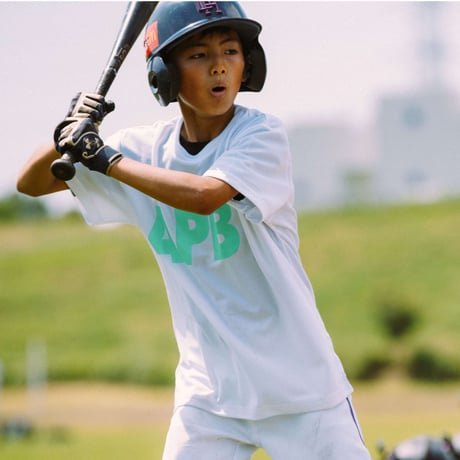 【予約販売】Jrサイズ APB ビッグロゴTシャツ　ホワイト×グリーン