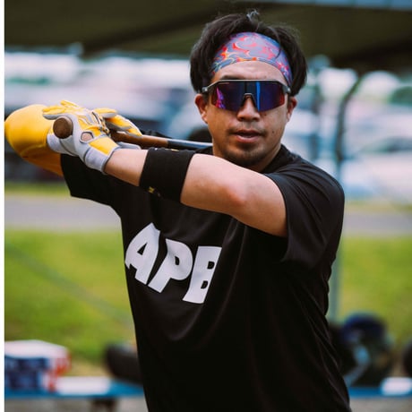 【予約販売】APB ビッグロゴTシャツ　ブラック×ホワイト