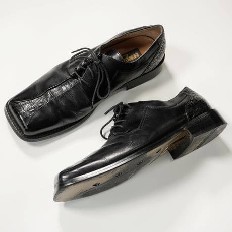 Square toe Leather shoes