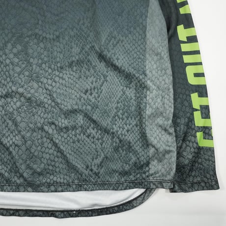 "Mountain Dew" Lomg sleeve T-shirt