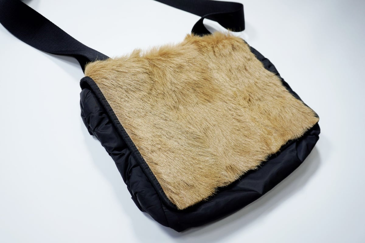 Early 00s【PRADA SPORT】Kid fur docking nylon shoulder bag