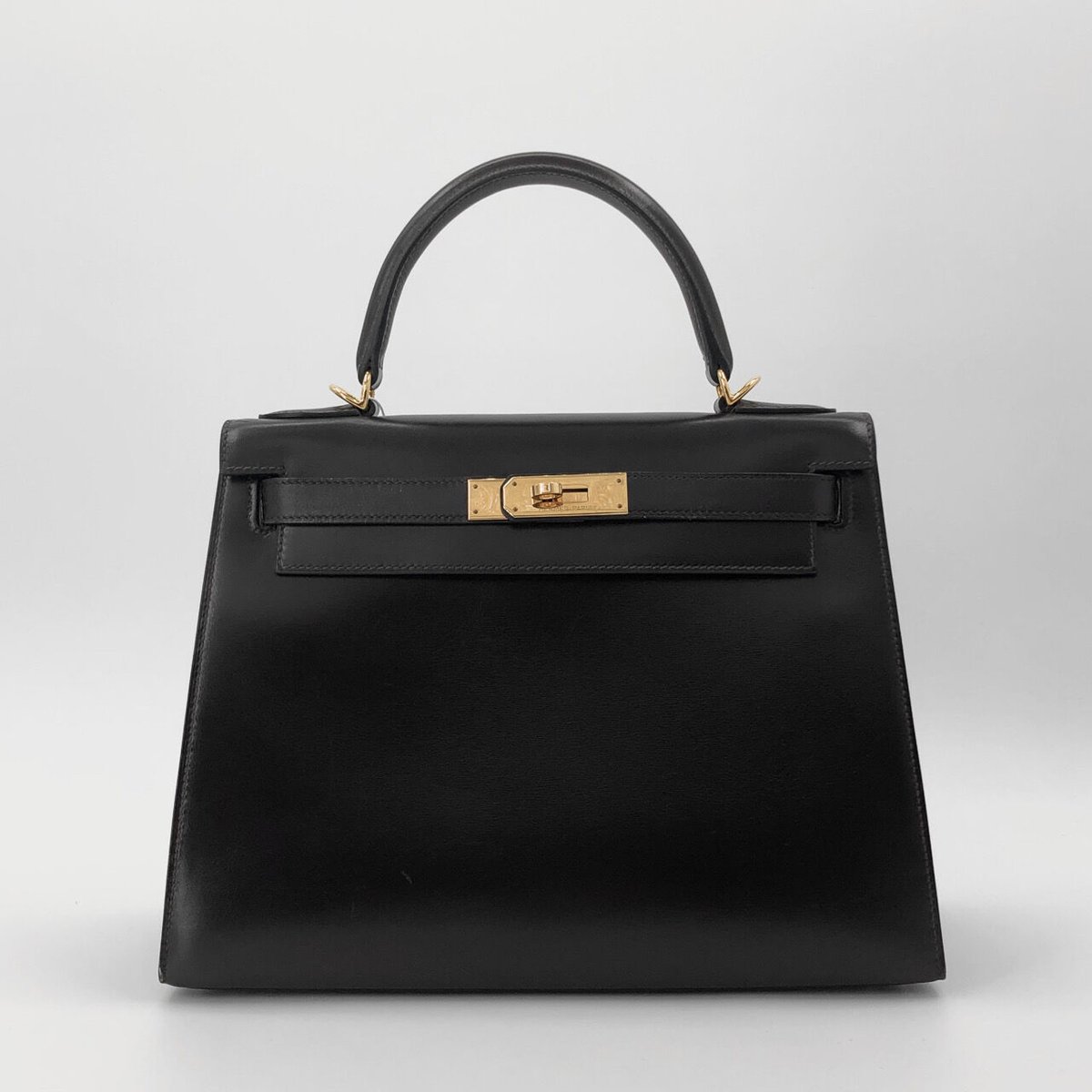 エルメス ケリー28(2) ボックスカーフ ノワール ゴールド金具 エルメス ケリー28(2) ボックスカーフ ノワール ゴールド金具