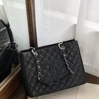 シャネルヴィンテージ　GSTショルダーバッグ　8番台