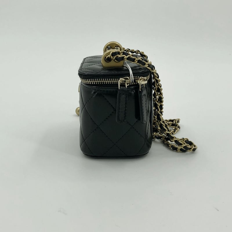 YM  シャネル マトラッセ シャネルマトラッセ バニティー限定ショルダー 8番台 | YM.Boutique