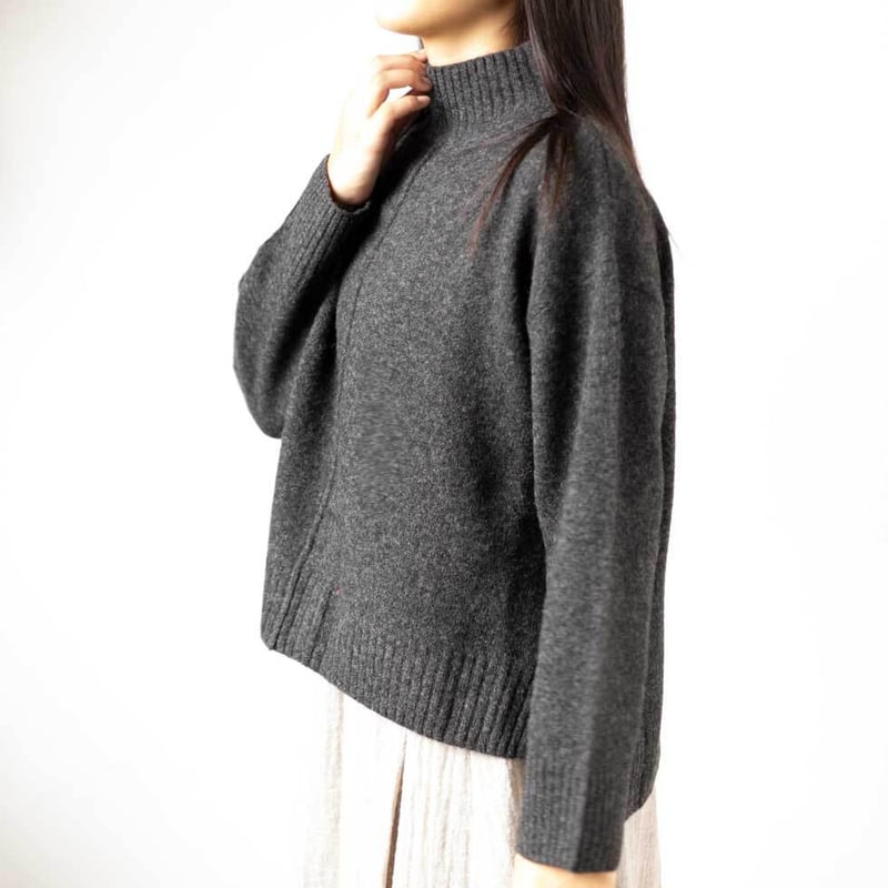 ヤク100％センターシームハイネックプルオーバー（セーター） 』「空に