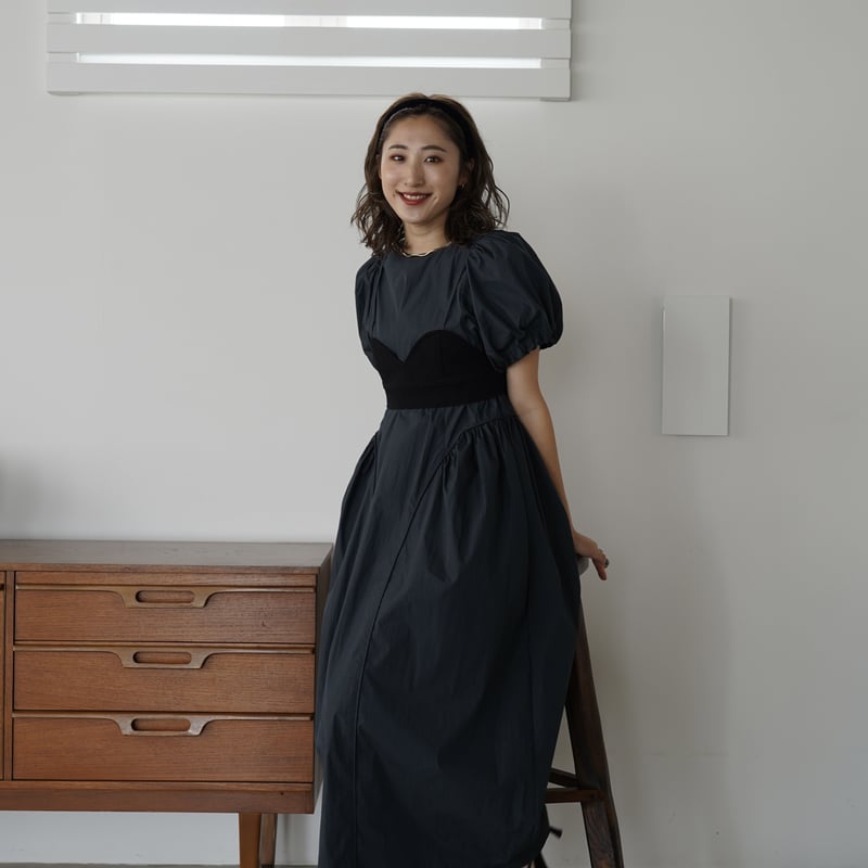 ワンピース maison raview サイドカットアウトワンピース – Maison de Lyla