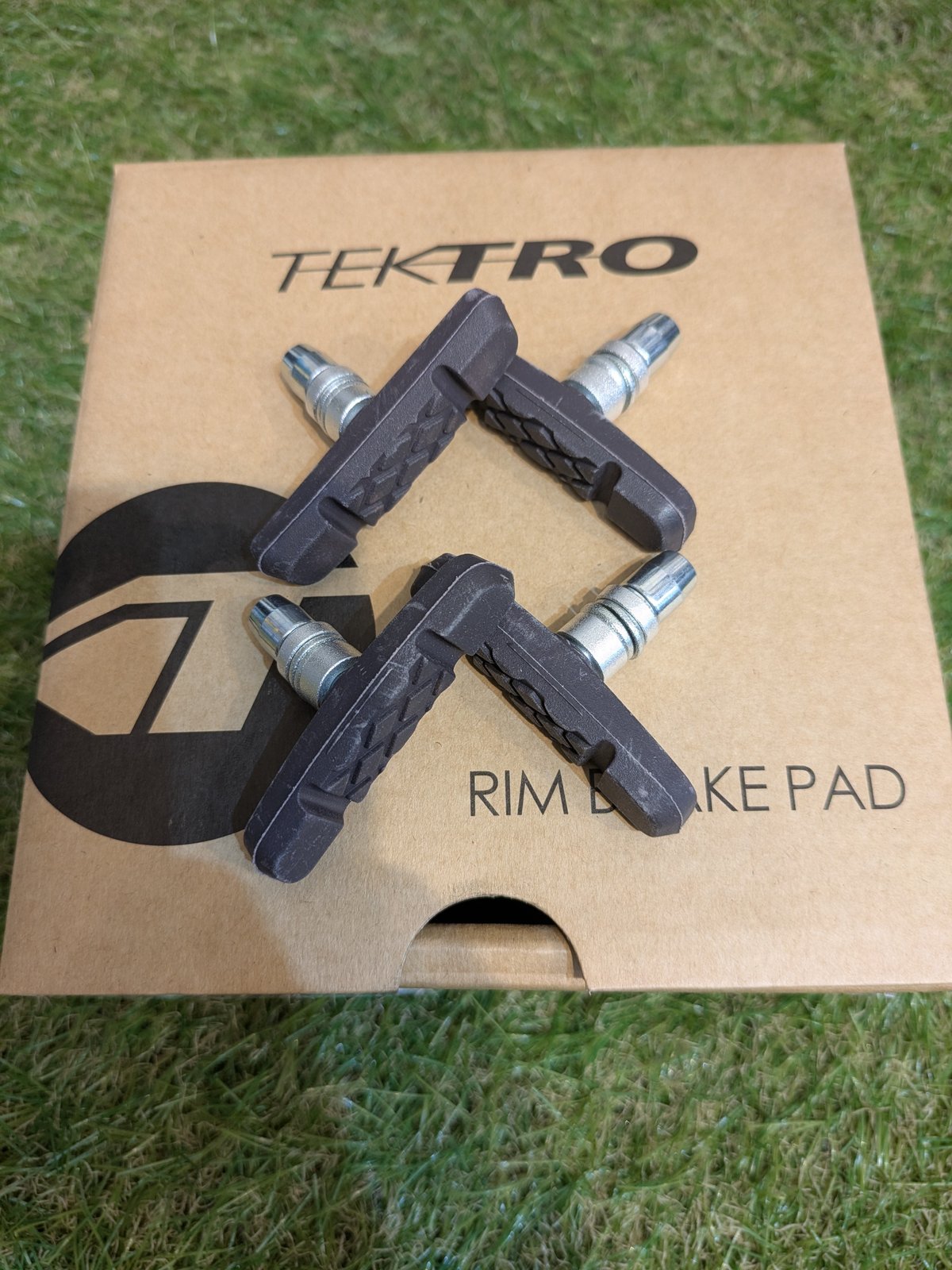テクトロ TEKTRO ブレーキシュー ブレーキパッド 2セット 836.12 V