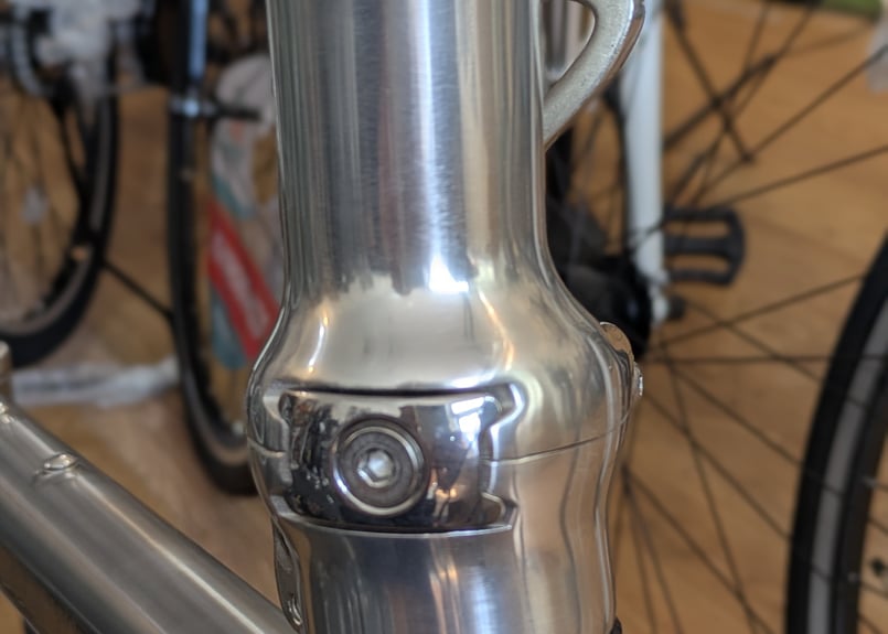 ハリークイン チタン8 Harry Quinn TITAN8 GIC | 悠々サイクル東広島