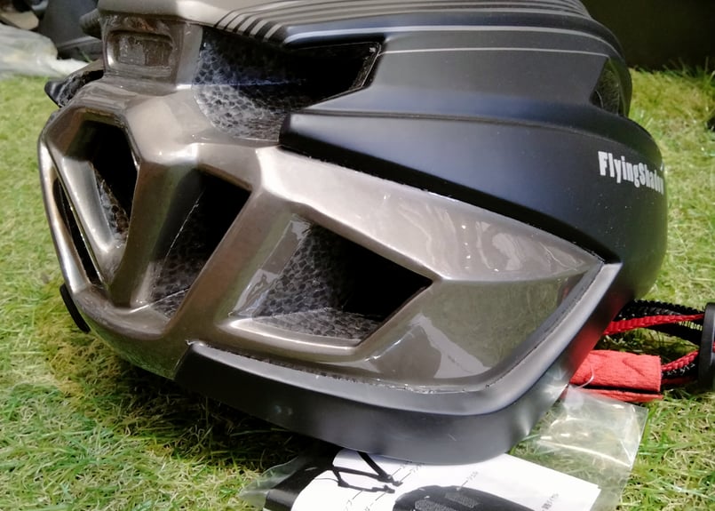 ○ヘルメット自転車ロードバイククロスバイク 日本メーカー 自転車ヘルメット 規格認定品 クロスバイク ロード