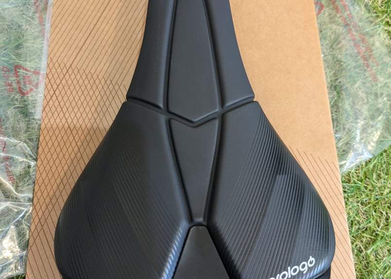 Prologo SCRATCH-M5 AGX TIROX HARD BLACK プロロゴ サド Prologo SCRATCH-M5 AGX TIROX HARD BLACK プロロゴ サド