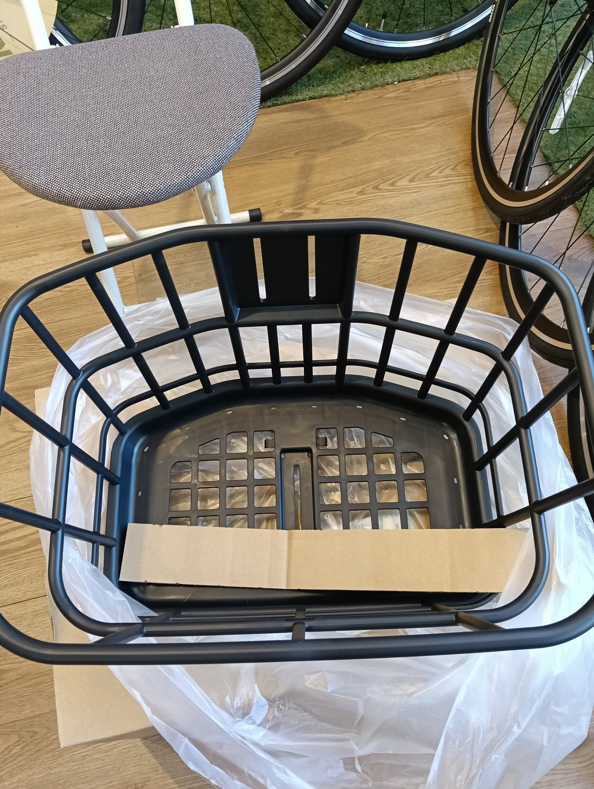 パナソニック電動アシスト自転車 ギュットクルームR 純正バスケット