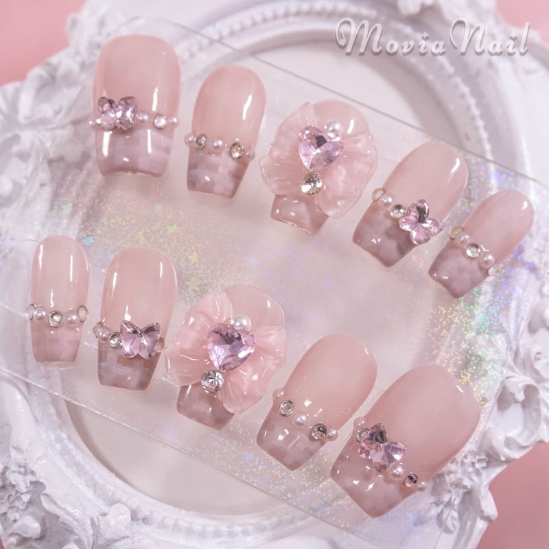 現品ネイルチップ ピンクチェックフレンチガーリー Vカットリボン