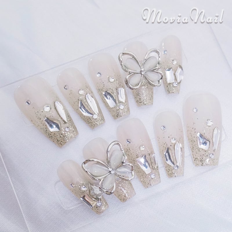 淡色 バタフライ フレンチ 韓国 量産型 推しネイルチップ 淡色 バタフライ フレンチ 韓国 量産型 推しネイルチップ 2024年の推し