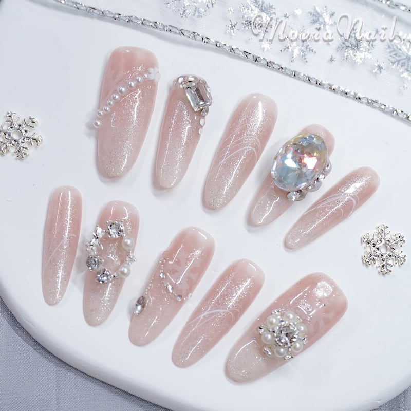 ネイルチップ‪‪⋈韓国 ピンクベージュ 冬 雪 キラキララメ 量産‬‬