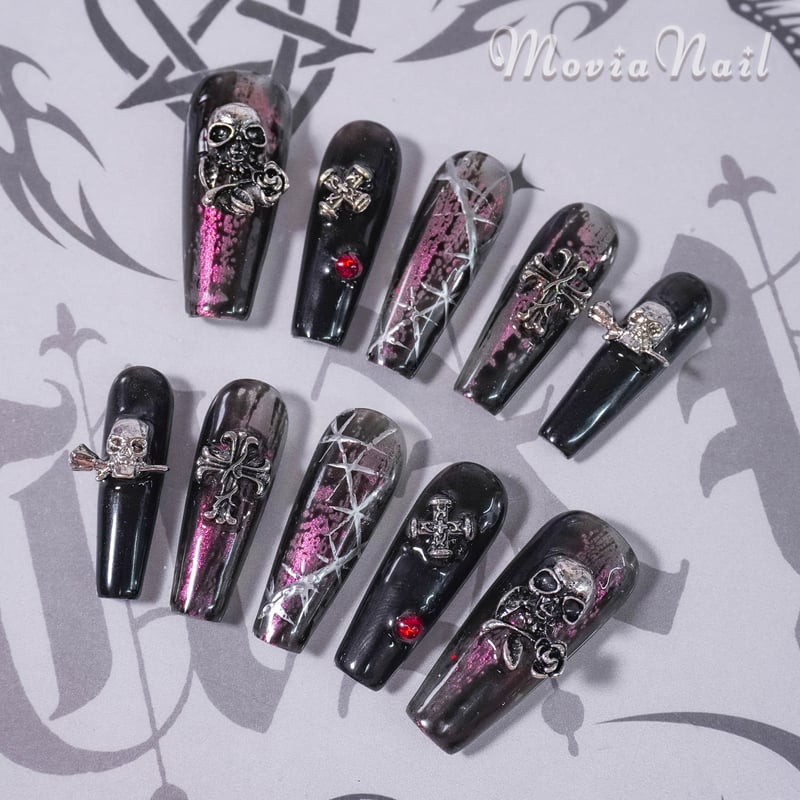 ネイルチップ☆地雷y2kサブカル韓国☆黒赤☆ドクロ十字架バンギャ