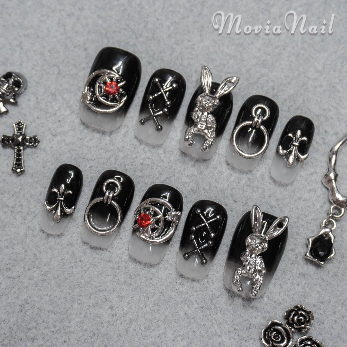 ネイルチップ☆地雷サブカル韓国☆黒赤☆うさぎゴテゴテバンギャ