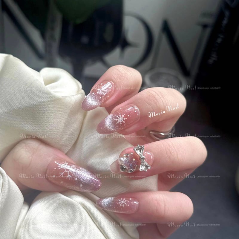 ネイルチップ‪‪❤︎‬クリアホワイト ピンク ラメ 量産型地雷韓国ワンホンスナ系 ネイルチップ‪‪❤︎‬クリアホワイト ピンク ラメ 量産型地雷韓国‬