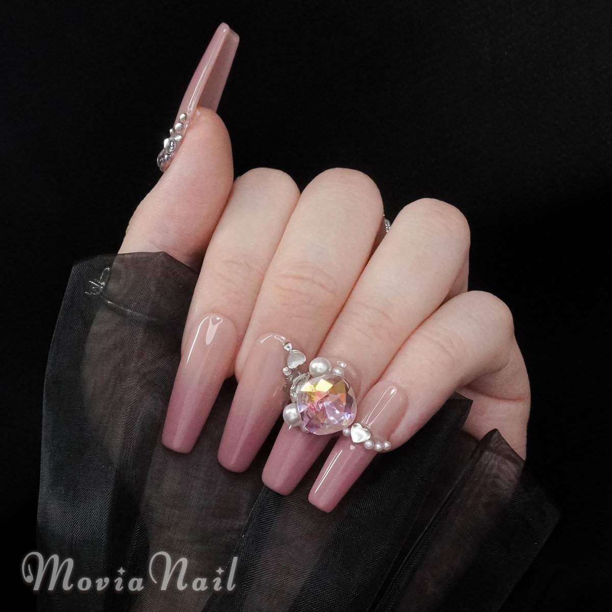 あページ♡ネイルチップ 量産型 韓国 ワンホン ピンク ツイード リボン ab4ba6230571e73ff84eb4458a88bc