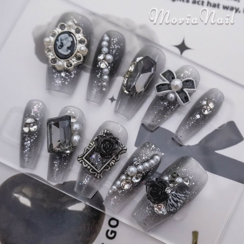 ネイルチップ‪‪⋈量産地雷系 韓国 黒 カメオ フレンチガーリー‬‬