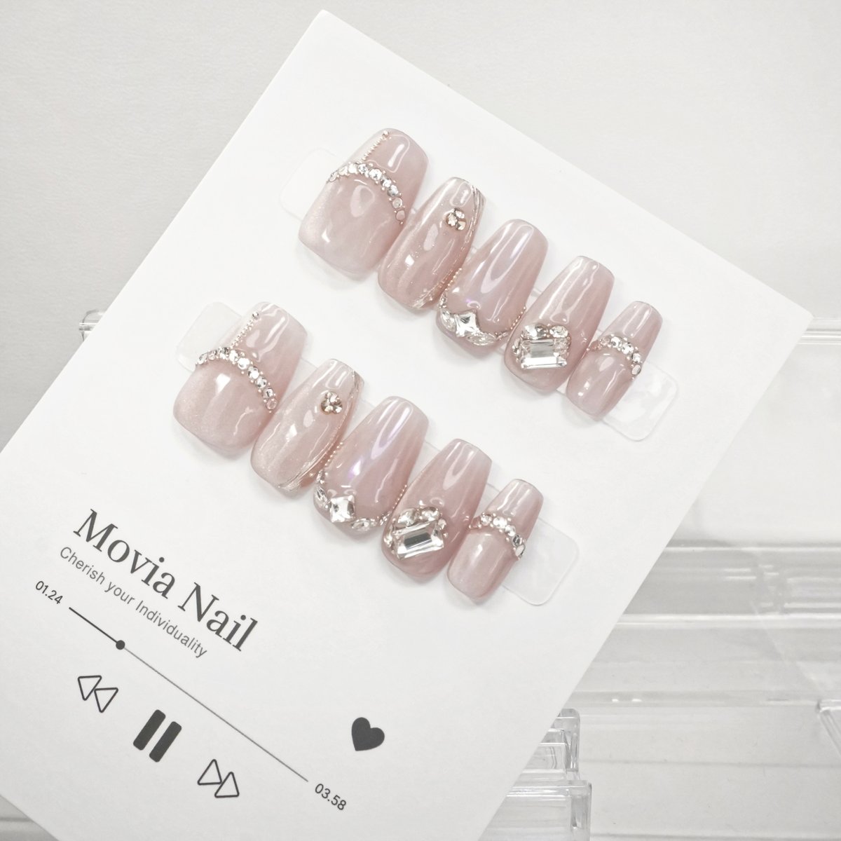 ネイルチップ‪‪❤︎‬ベージュ マグネット 量産型地雷韓国ワンホンスナ系イニシャル ネイルチップ‪‪❤︎‬ベージュ マグネット 量産型地雷韓国‬
