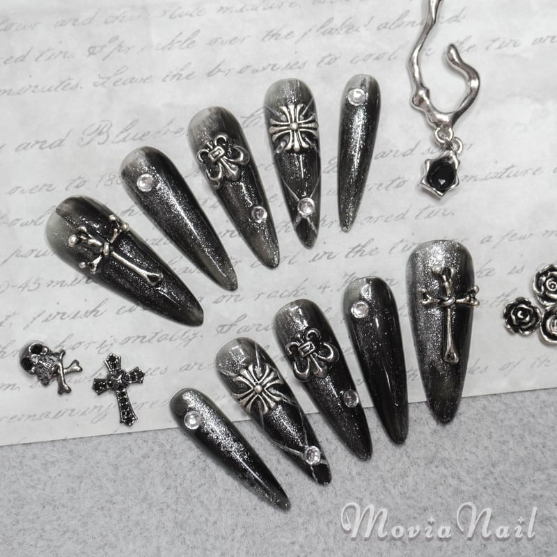 ネイルチップ☆地雷サブカル韓国☆黒ラメ☆十字架バンギャゴシックパン