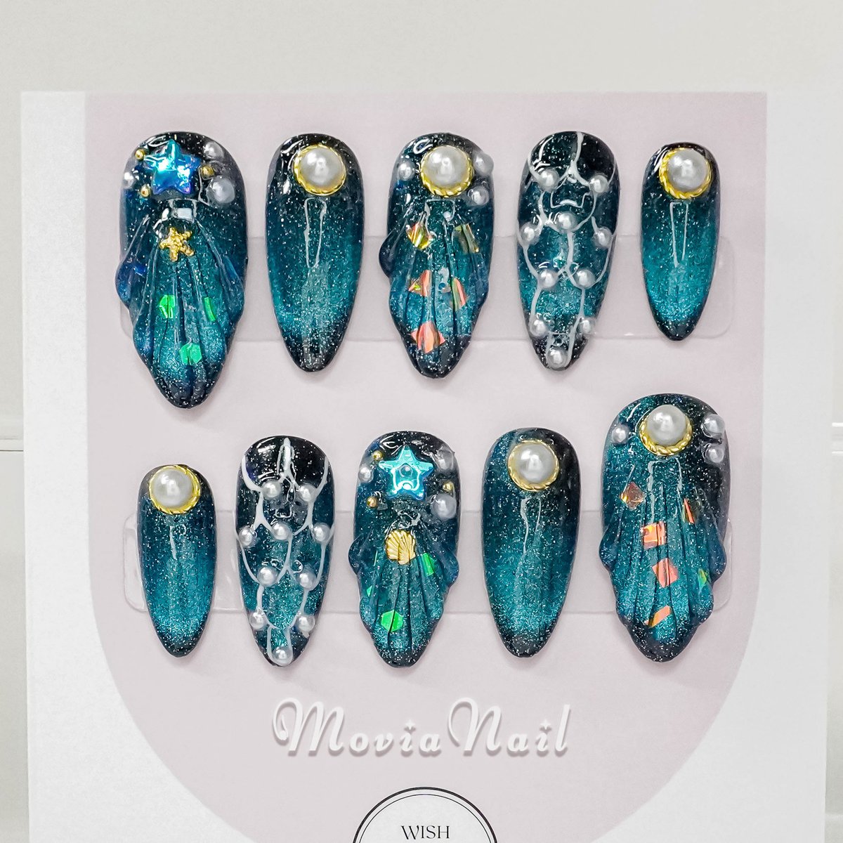 No.323 ネイルチップ マーメイド 白 人魚 貝殻 人魚の鱗 キラキラ 海