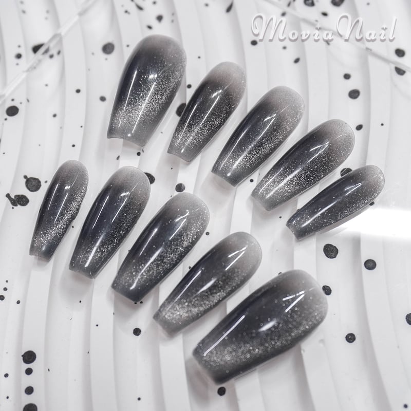 ネイルチップ☆地雷系y2kサブカルy3k韓国☆黒☆マグネットチーク