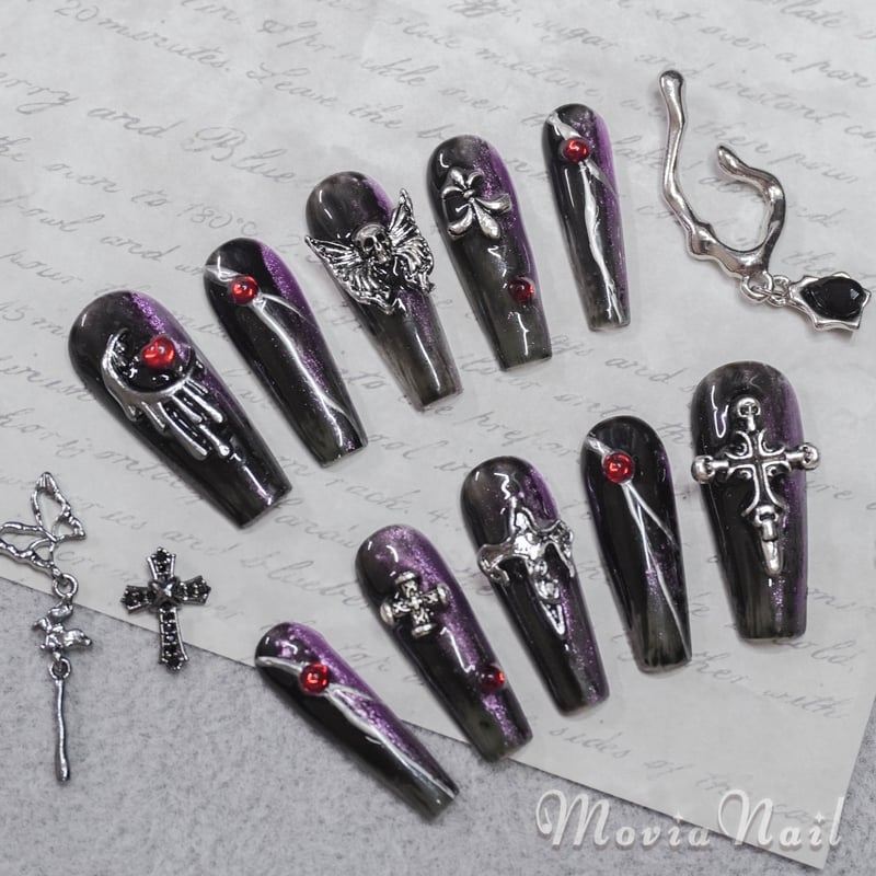ネイルチップ☆地雷y2kサブカル韓国☆黒紫☆十字架バンギャゴシック闇