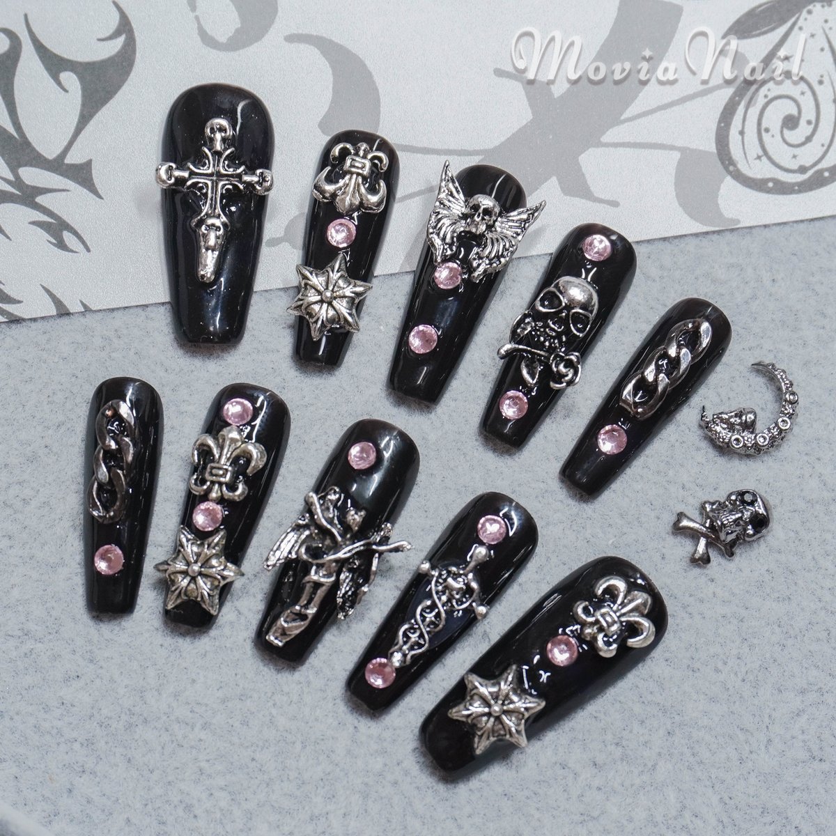 オーダーネイルチップ ゼブラ 天使 ゴシック バンギャ ロック 地雷 痛 赤33XS☆地雷系y2kサブカル韓国バンギャルゴシックゴテゴテ痛ネイル