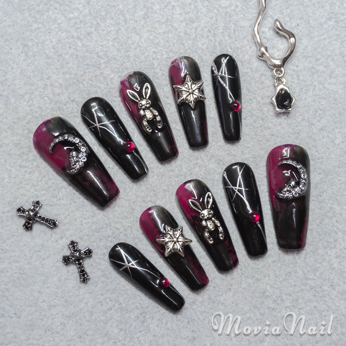 ネイルチップ☆地雷サブカル韓国☆黒赤ピンク☆うさぎバンギャゴシック