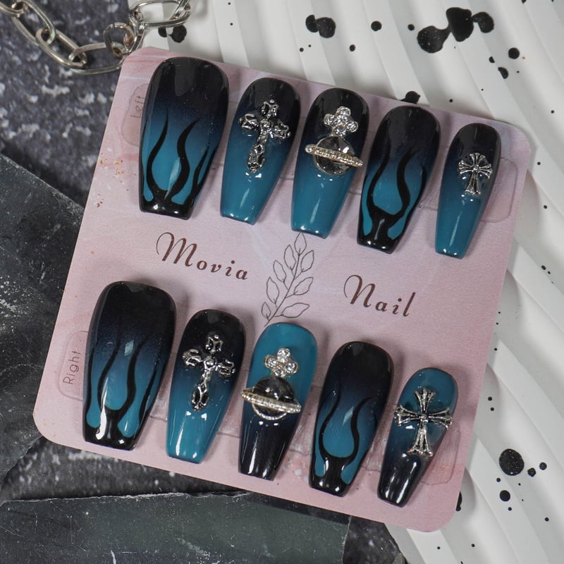 現品ネイルチップ クロム十字架ファイヤー炎グラデ y2k地雷系ゴシック