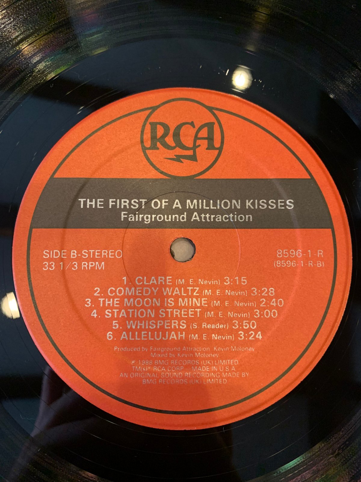 LP】Fairground Attraction / The First Of A Mill