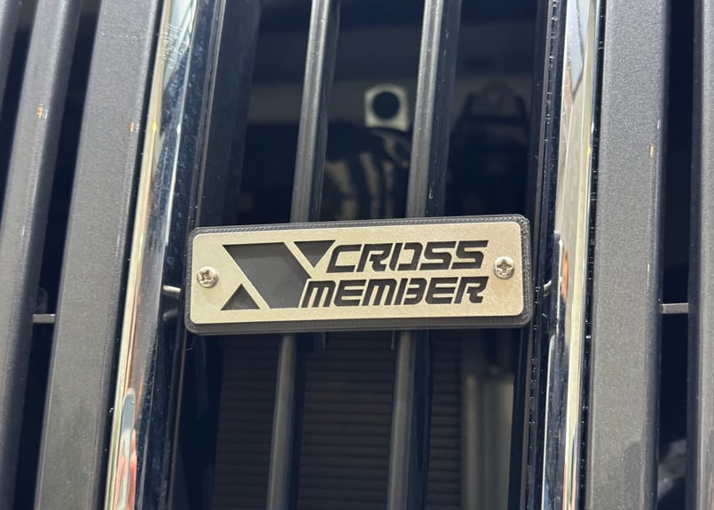 オリジナルグリルバッジ | CROSS MEMBER