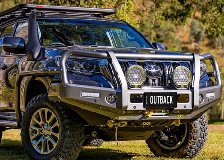 【プラド150後期】TJM Outback Bull Bar Black Steel（バーあり）
