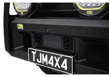 【LC250】TJM Outback Bull Bar Black Steel（バーあり）