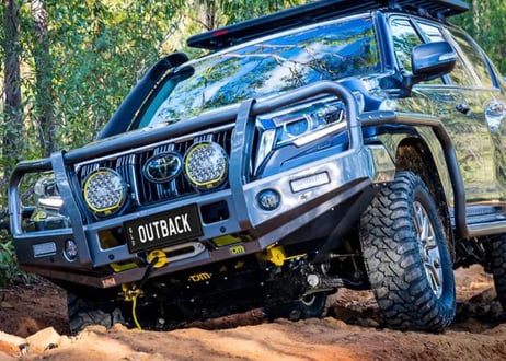 【プラド150後期】TJM Outback Bull Bar Black Steel（バーあり）