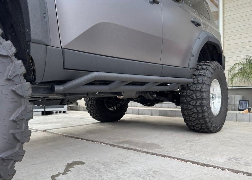 LC250・プラド専用】ロックスライダー（ボルトオン）サイドステップ