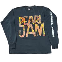 pearl jam T-shirt