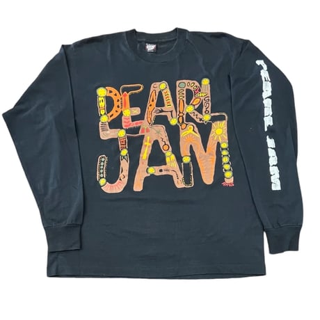 pearl jam T-shirt