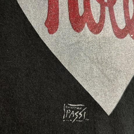 HOLE T-shirt